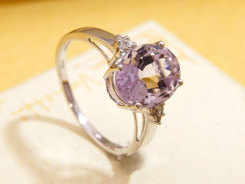Vintage  Kunzite & Diamond Ring 9k White Gold