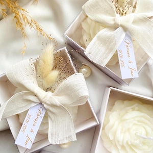 Wedding Candle Favor, Elegant Customized Peoney Flower Favors, Engagement Candle Bulk Favors, Personalized Bridal Shower Gifts for Guests