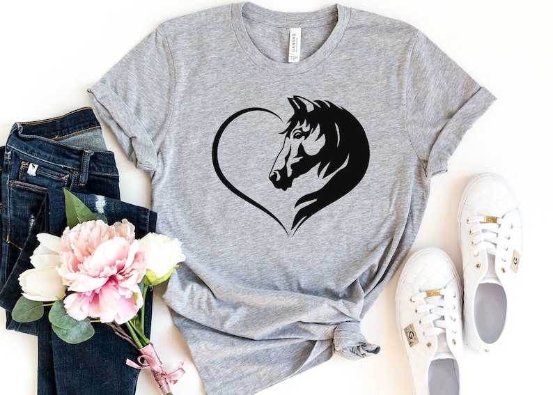 Horse Lover Shirt Horse Heart Tshirt Horse Girl Shirts Etsy