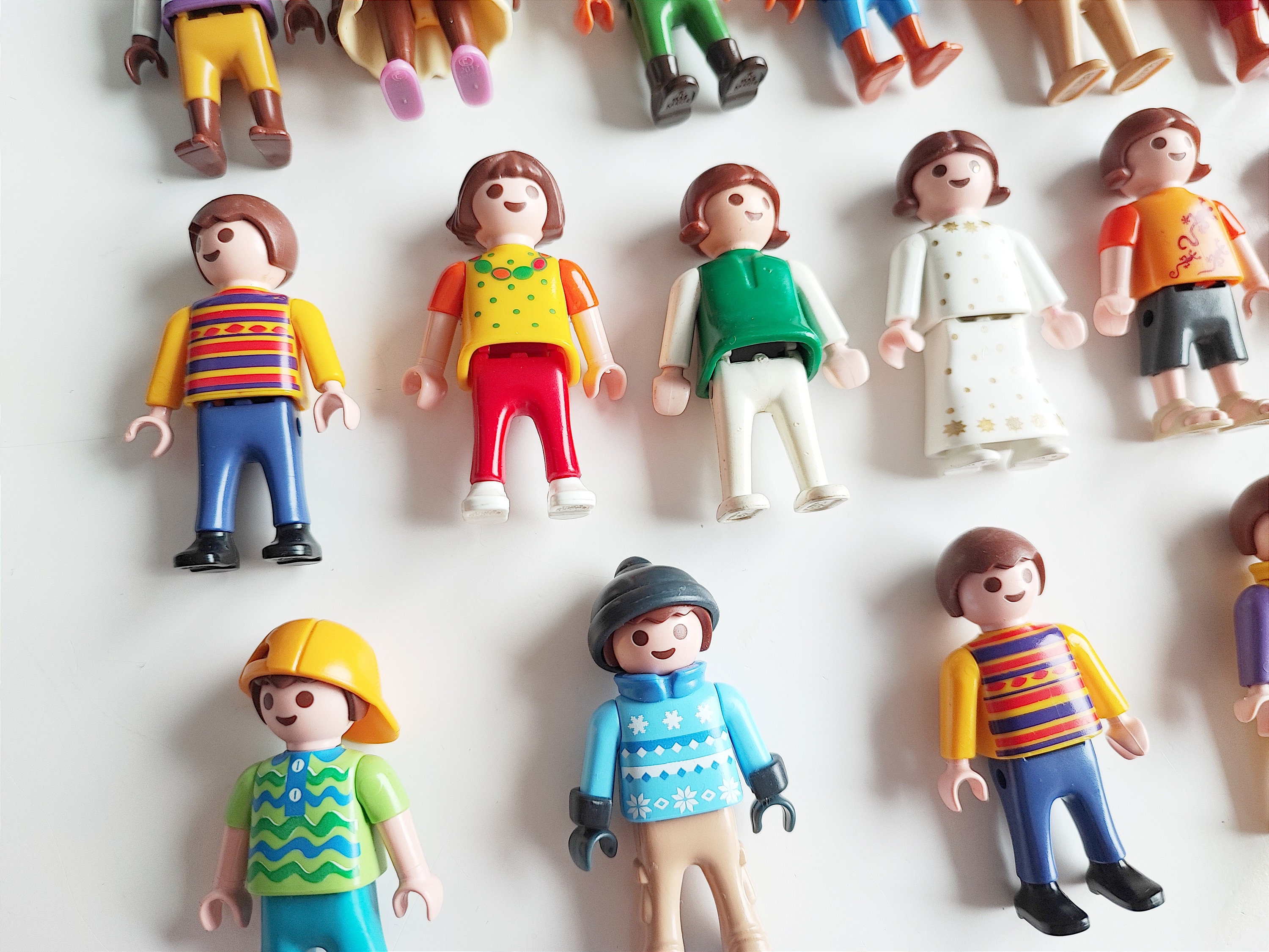Playmobil Figurine Lot 4 Personnage Famille Parents + Fillette +
