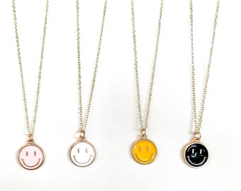 Collier preppy, collier smiley en émail preppy, collier visage heureux, collier esthétique, collier smiley, cadeaux pour elle