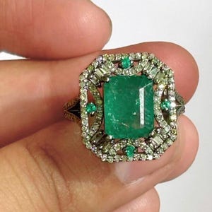Handgemaakte sterlingzilveren ring met smaragd: Octagon cocktailring
