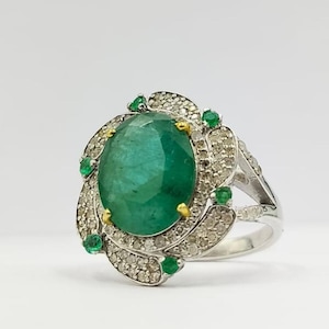 Luxary Natural Emerald Engagement Ring,Oval Emerald Ring, May Birthstone,White Plated Silver Green Gemstone Ring,Promise Ring,Gift For Her