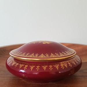 Bonbonnière, boîte à bijoux ancienne en porcelaine Limoges France