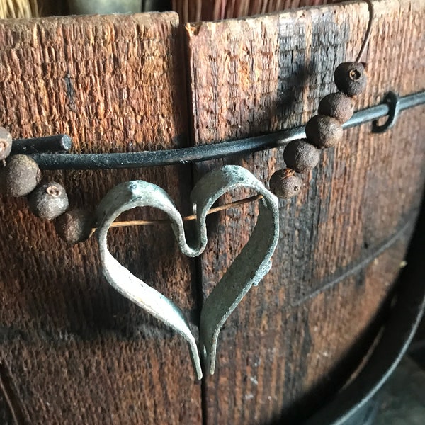 Metal Heart Crock Wrap Primitive Basket Hanger