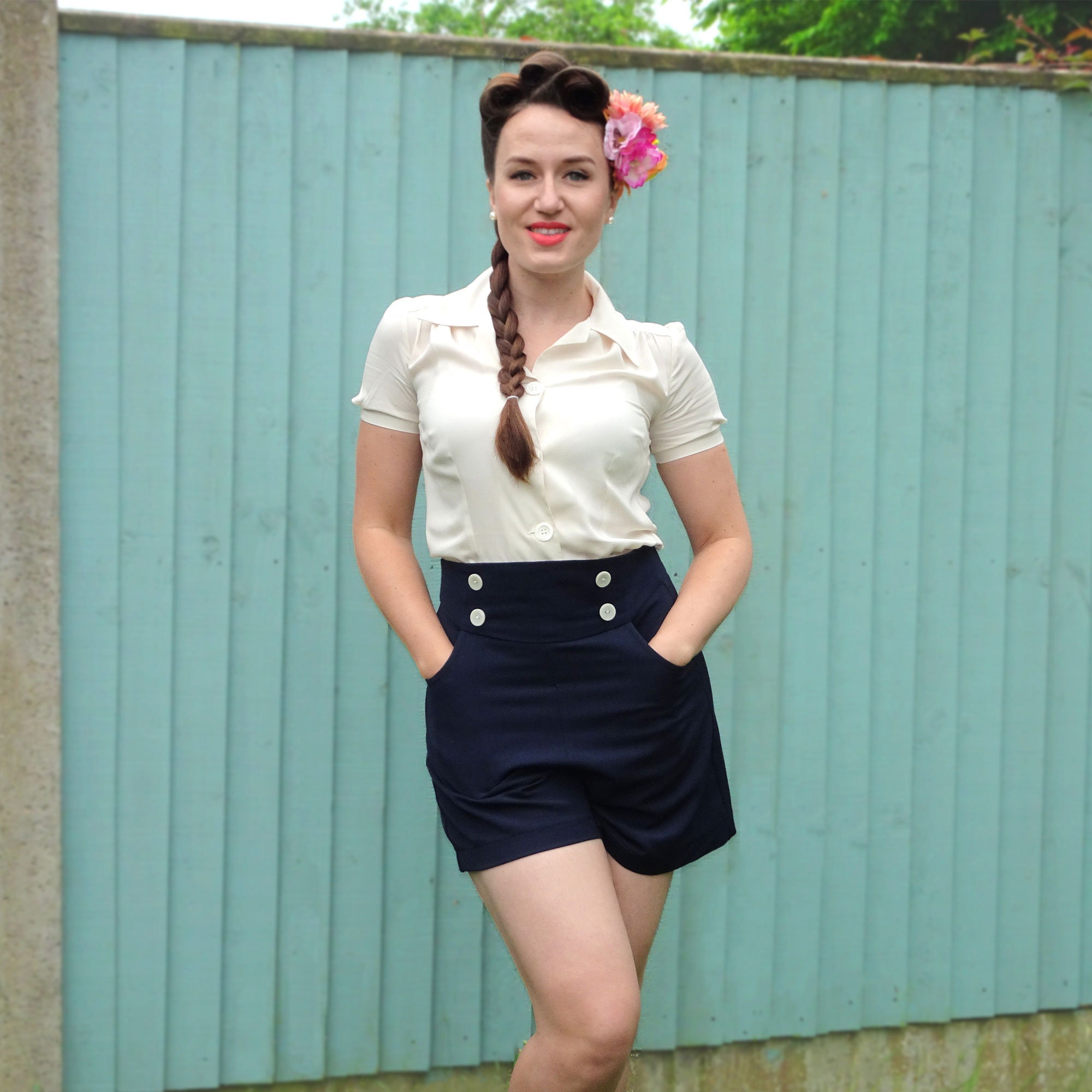 Urban Outfitters High-Rise Button-Down Striped Shorts Vintage-Inspired Retro 2