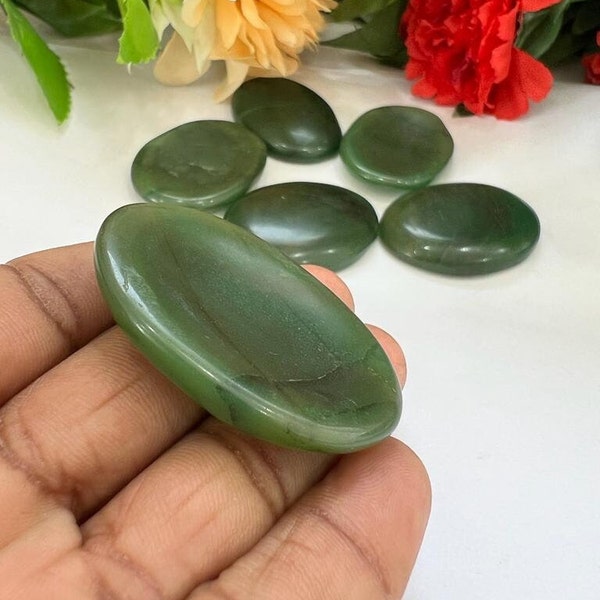 Green Jade Oval Shape Worry Stone for Crystal Healing And Meditation - Pocket Palm Stone - Thumb Stone One (1) Piece