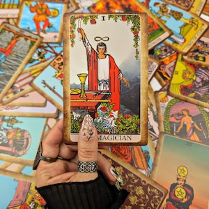 Large Rider Waite Tarot Deck – Vintage Design, Linen Finish