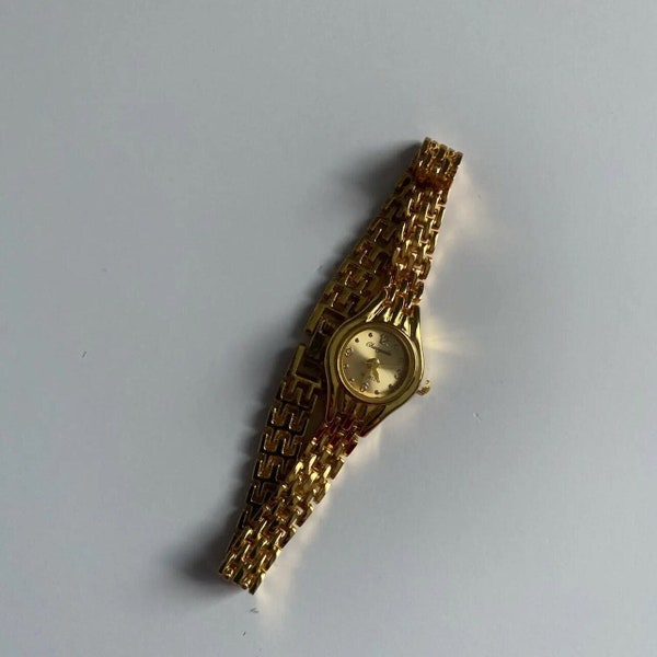 Vintage Look Small Gold Wrist Watch
