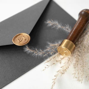 Adesivi con sigillo di ceralacca personalizzati, sigilli di ceralacca con monogramma e iniziali, etichette adesive in ceralacca personalizzate per inviti, cancelleria e imballaggi