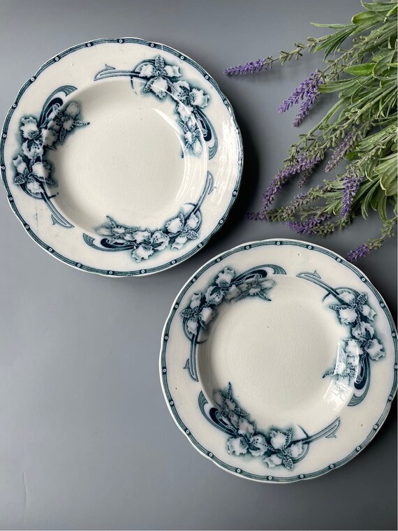 Antique porcelain plates discount