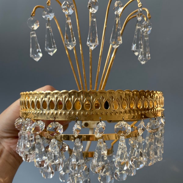 Vintage brass & glass crystal sconce / wall lamp fixture / ornate Empire style / vintage home decor / chandelier lighting / vintage EU plug
