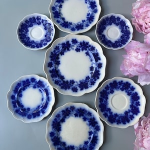 Set of 7 antique Swedish GEFLE porcelain plates / VINRANKA pattern 1940-1957 / blue & white / wall display decor / vintage transferware