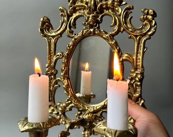 Espejo de aplique de pared de latón antiguo, candelabro floral ornamentado, decoración vintage para el hogar.