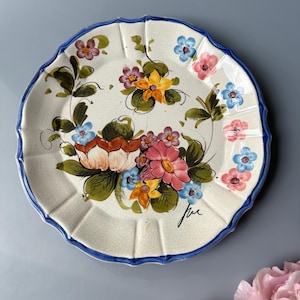Vintage 1960s Italian BASSANO ceramic plate / hand painted colorful floral pattern / home decor wall display / earthy tones / rustic