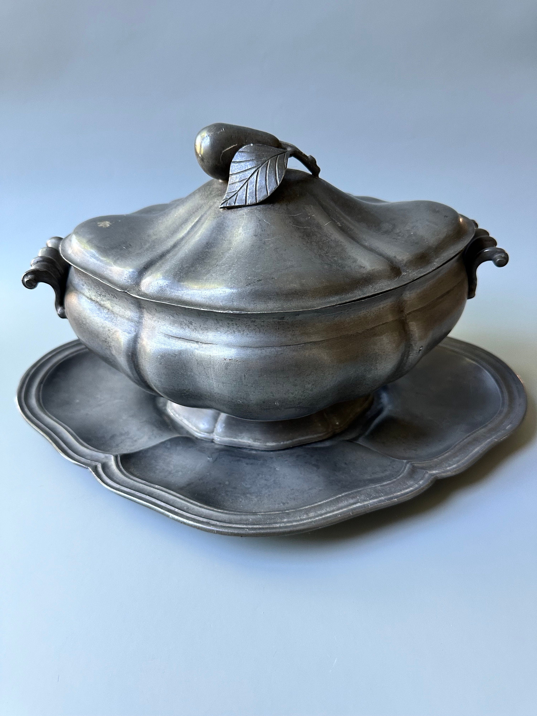 アンティーク　ピューター　トレイ 小さな八角形ピュータートレイ-antique octagonal pewter tray