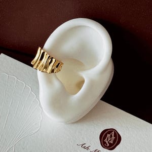 Wide Band Minimalist Ear Cuff / 925 Sterling Silver 14k Gold Plated
