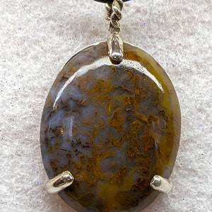 Agate cabochon pendant set in sterling silver  22mm x 30mm