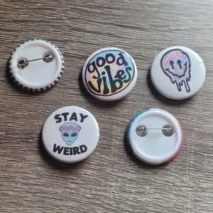 5ct good vibes 1 inch hand pressed buttons