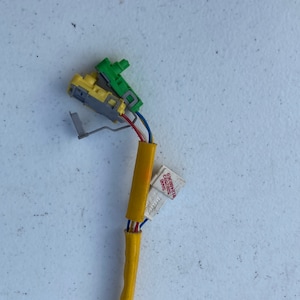 Saab 9 5 Steering Wheel Airbag Harness Connector 52082593