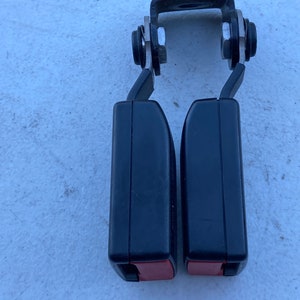 Saab 9 3 Rear Seat Belt Buckle Latch 12794564