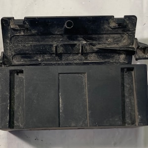 Saab 9 3 Elektrische Doos Achter Onder 12790404