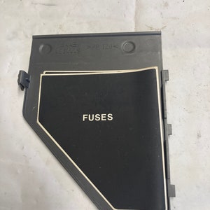 Saab 900 NG Fuse Cover 4234449