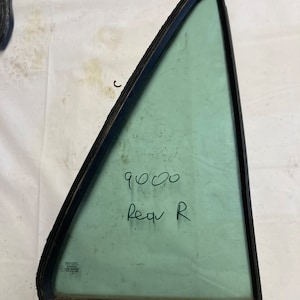 Saab 9000 Rear Right Door Window RH 4765160 4306247