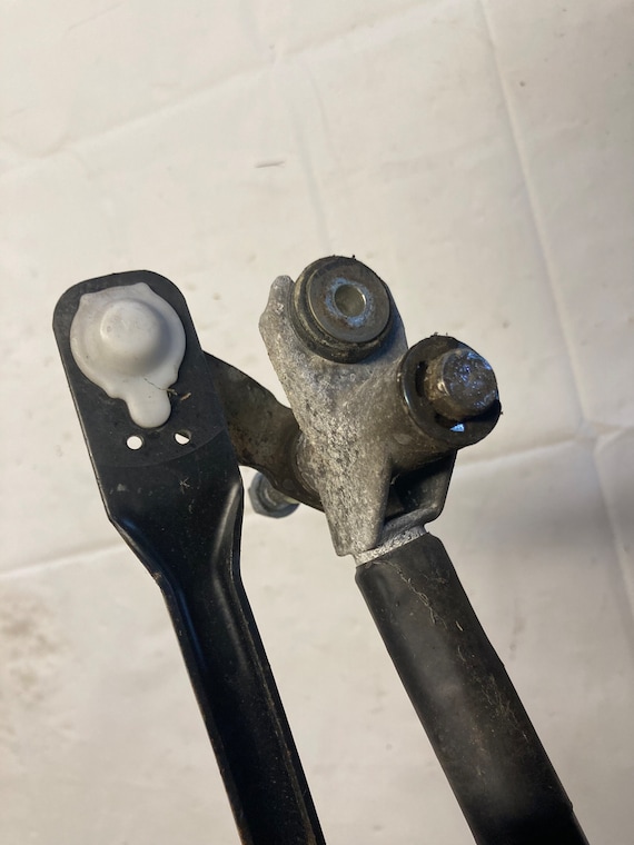 2003-2011 Saab 93 Windshield Wiper Linkage - Dorman 602-364AS - Front