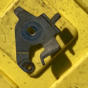 Saab Bracket