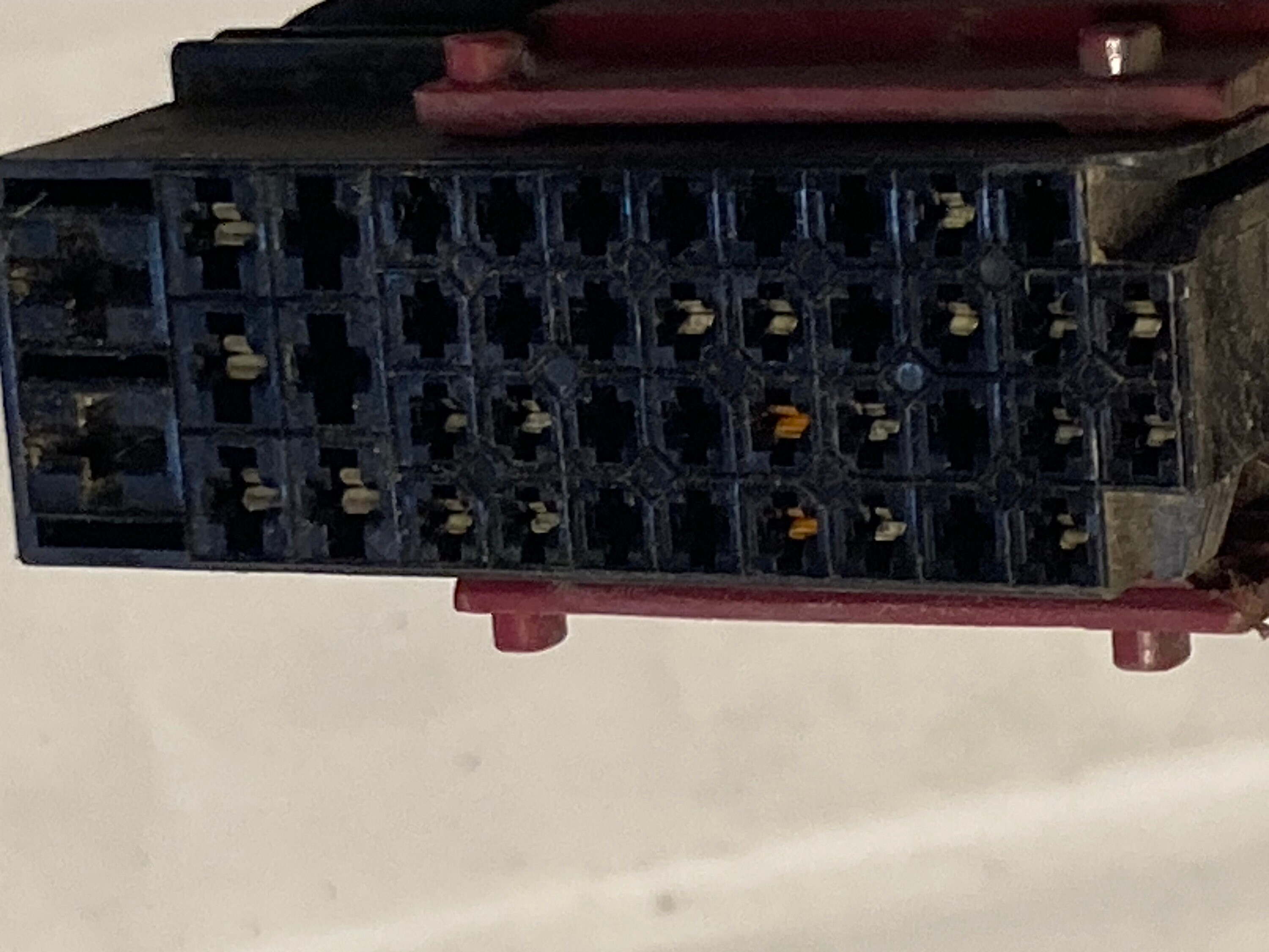 Saab 9 5 Door Electrical Connector AMP 965660-1 Part of 1276908 - Etsy