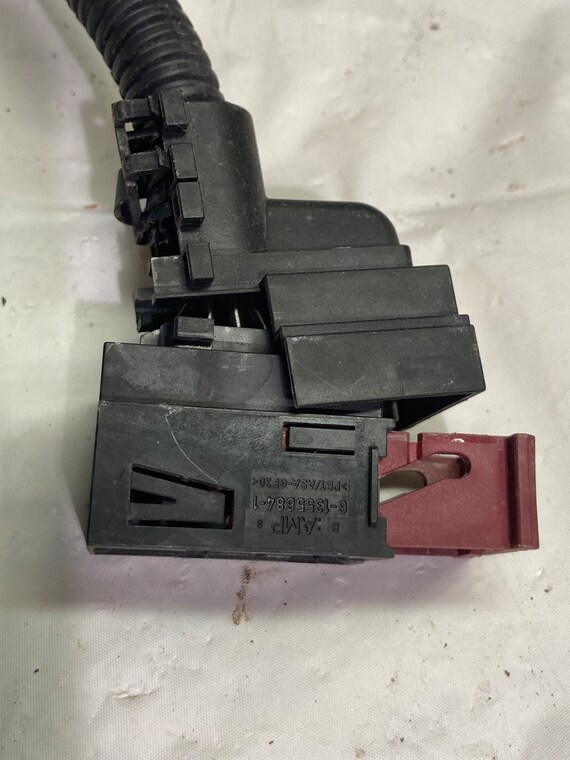 Saab AMP 1-355684-1 Electrical Plug Connector 12794039 - Etsy UK