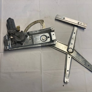 Saab 9 3 OG Window Regulator Front LH 5184874 5117510 90520219 Motor LH 5184932 5117536 Bosch 0130821662
