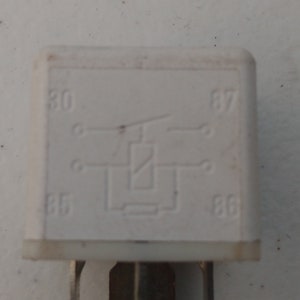 Saab 9000 Relay 9522061
