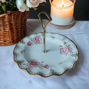 Vintage Royal Crown Derby “Royal Pinxton Roses” pattern cake plate 8” bone china England (C 1986) gold gilding hand decorated, Tea party