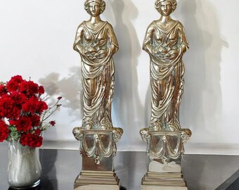 Rari alari in ottone raffiguranti la dea greca del XIX secolo, decorazione per camino