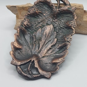Mid-Century bronze ashtray in leaf form,  office decor, bronze paperweight, home decor, bronze leaf,decorative ashtray