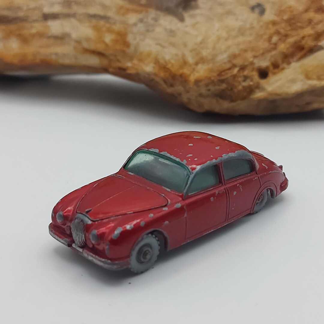 ミニカー MATCHBOX No.65 3-4litre Jaguar Vintage Lesney Jaguar 3.4 Litre Matchbox Car No. 65 Made In