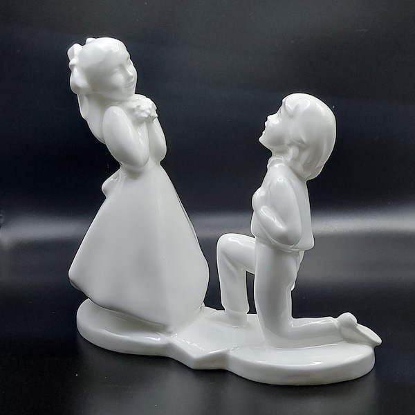 Royal doulton images, THE PROMISE, figure of the year 1998, royal doulton figurines, doulton china, doulton porcelain, collectable figurine