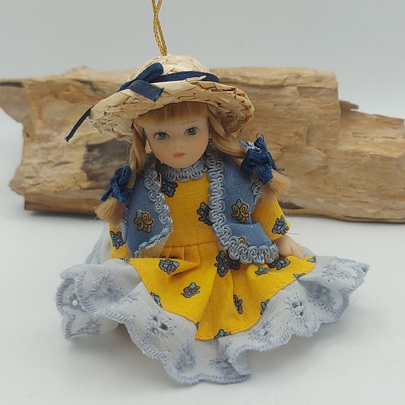 Muneca de porcelana en miniatura vintage Les Mini Poupees de mado Bella Epoque muneca pintada a mano munecas en miniatura muneca francesa coleccionable. Etsy Espana