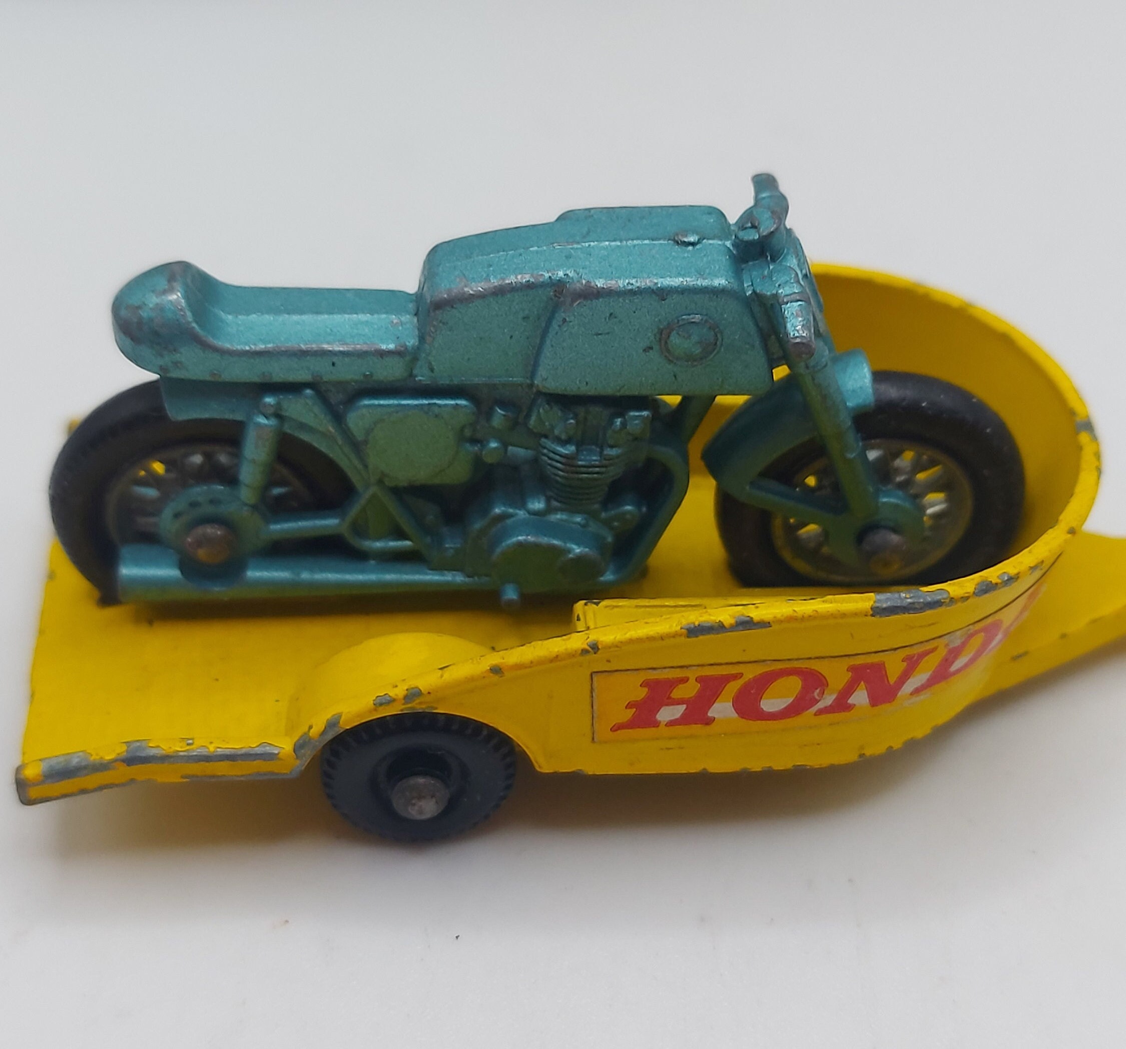 1960s Vintage Lesney Honda Motorcycle With Trailer,no38, Lesney Matchbox Honda Motor Bike, Honda Trailer, Diecast Models 1.75 Series - Etsy 1960s Vintage Lesney Honda Motorcycle With Trailer,no38, Lesney Matchbox Honda Motor Bike, Honda Trailer, Diecast Models 1.75 Series - Etsy