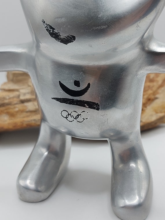 Cobi, la mascotte des Jeux Olympiques créée par Javier Mariscal