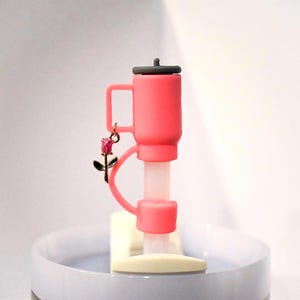 Tumbler Straw Topper Mini Tumbler with Flower Handle Charm Silicone Straw Cover
