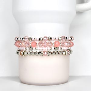 Tea Rose Tile Armband Kollektion: Pfirsich Rosa und Silber Perlen Armbänder