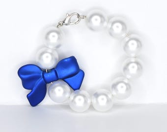 Blue Bow Pearl Tumbler Handle Bracelet