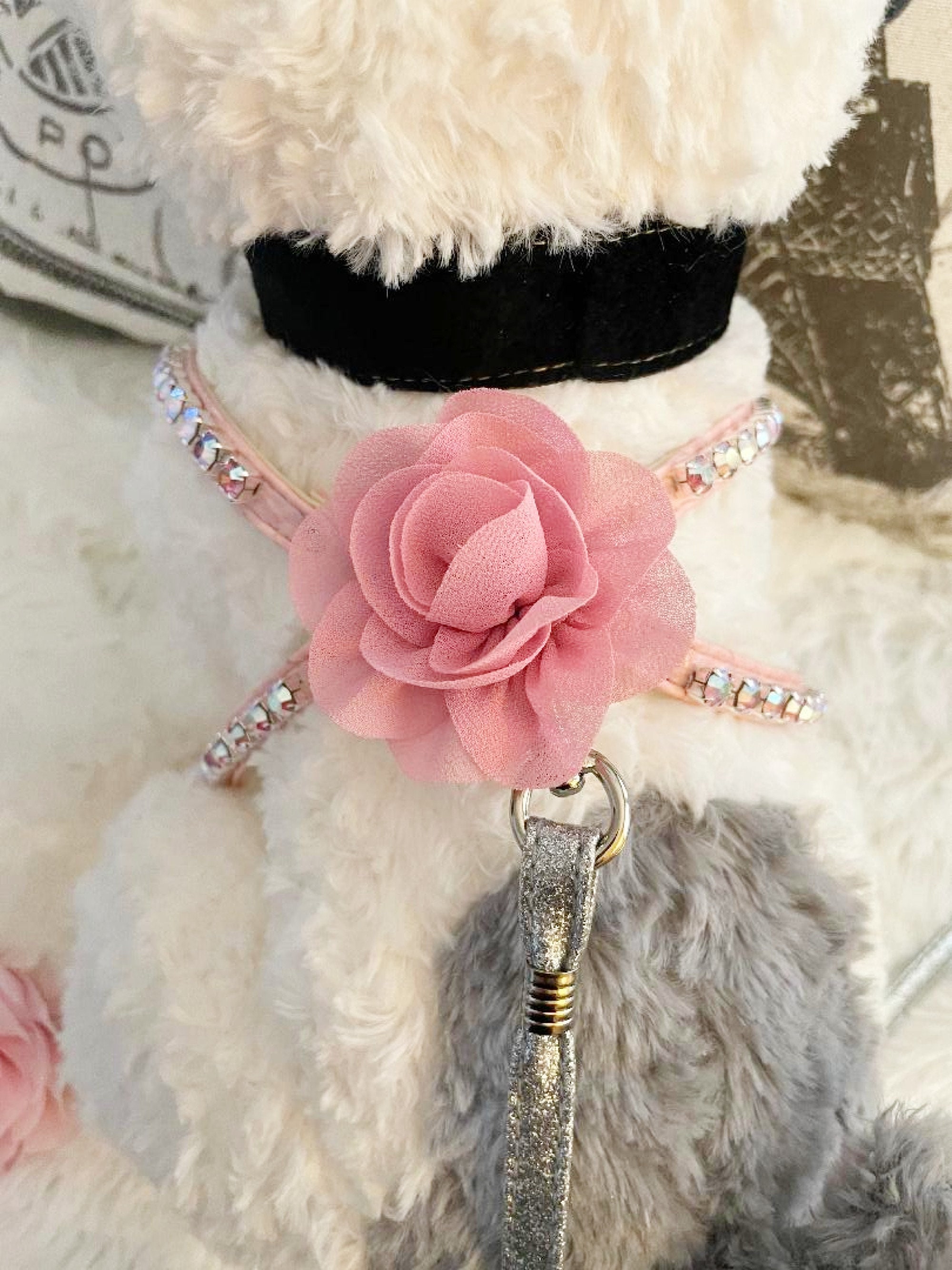 Designer Pet Dog Chest Harness Sequin Glow Large Dog Harness Luxury Dog  Collar Explosion Proof Punch Harness Dog Accessories