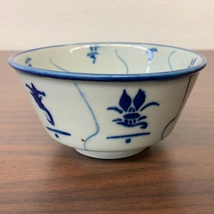 Cuenco japonés azul y blanco -Pintado a mano- Cobalto- Estilo Mingei- Cuenco para arroz - Vintage
