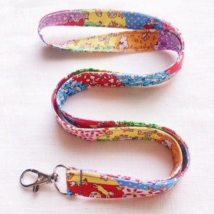 30's Print Patchwork Lanyard, Patchwork Lanyard for keys, ID Badge Holder Strap, Colorful 30's Print Lanyard, Unique, Thin Fabric Keychain