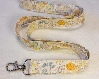 Yellow Floral Lanyard, Cottagecore Flower Badge Holder, Pastel Botanical ID Lanyard, Handmade Teacher Nurse Lanyard, Spring Floral Gift