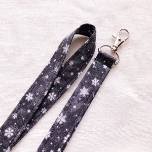 Snowflake Lanyard, Sparkly Winter Lanyard, Lanyard with Snowflakes, Sparkles, Teacher lanyard, Winter Lanyard, Christmas Lanyard, Black